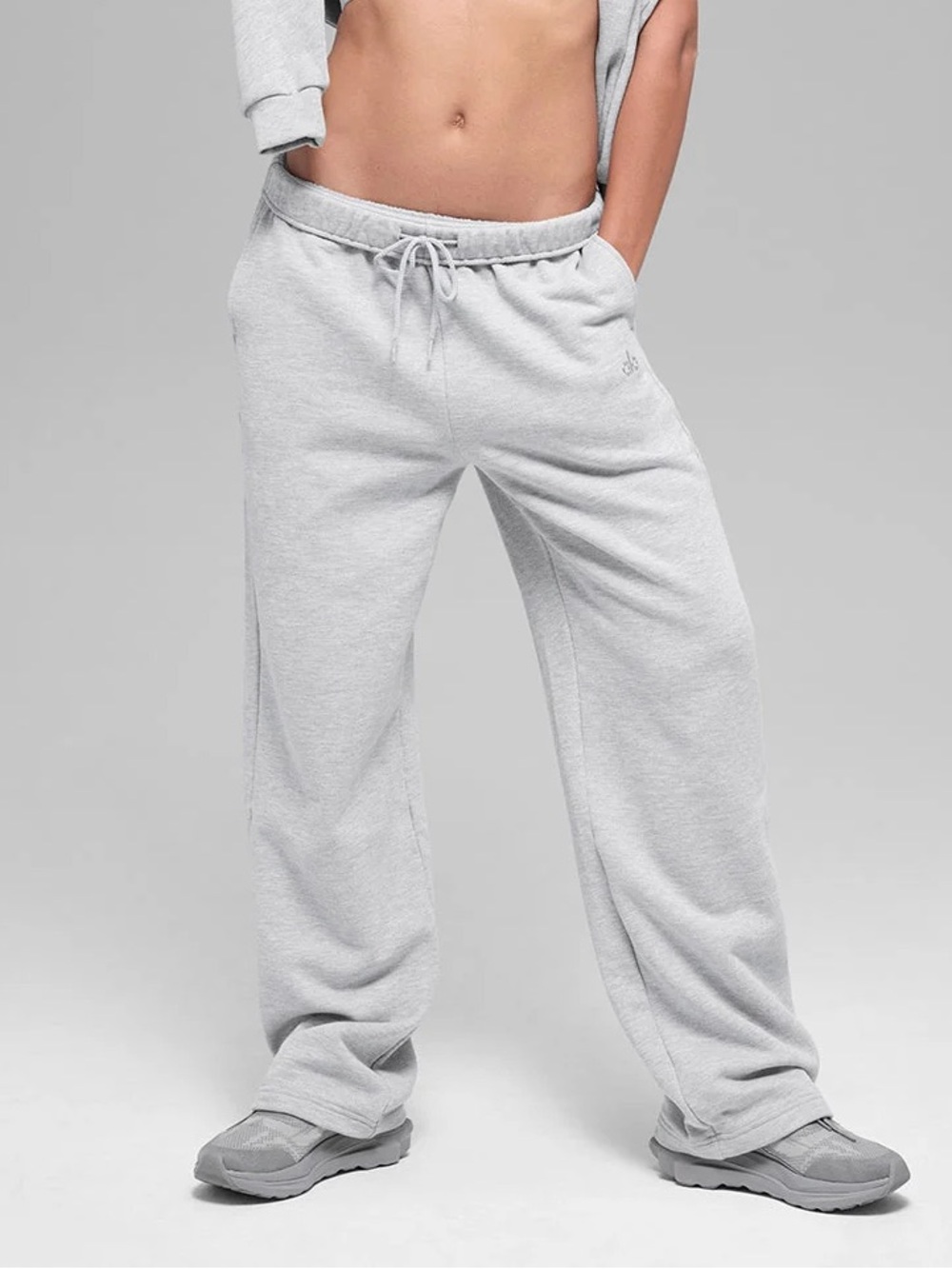Alo Accolade Straight Leg Sweatpant Athletic Heather Grey NWT